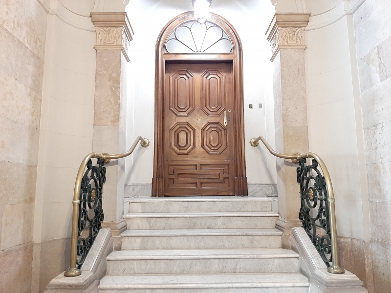 2º acceso desde vestibulo pral.jpg